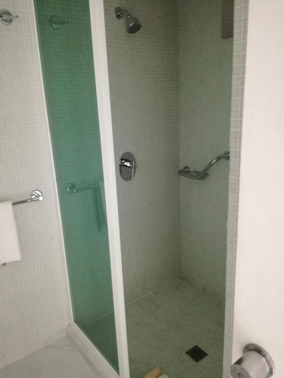 阿尔普尔科华美达酒店 阿卡普尔科 外观 照片